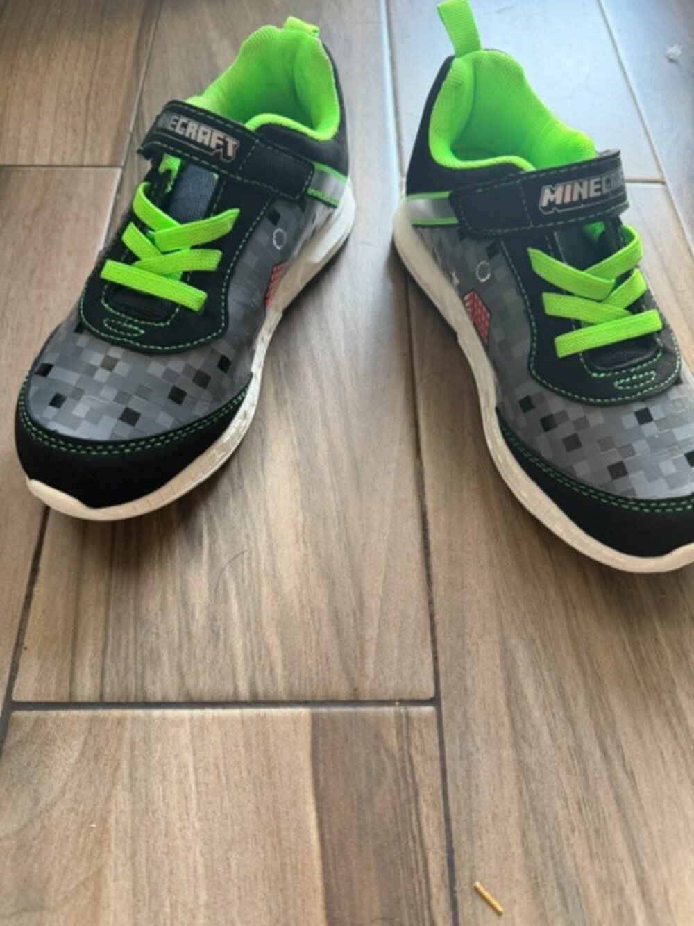 Minecraft Sneakers Size 1